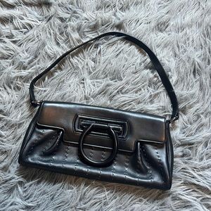 ❌SOLD❌Ferragamo black leather small preowned shoulder bag